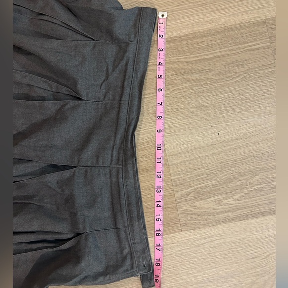 Lands end pleated uniform skirt - Picture 2 of 6